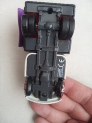Sushi Mater Cards Chaser Die Cast 1:43 Truck