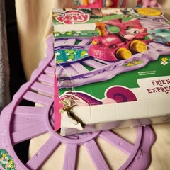 Hasbro My Little Pony Magic Friendship Express Train Set – Loco not working