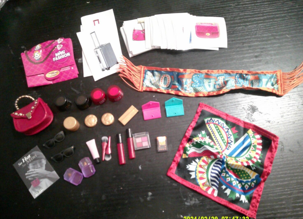 NEW 25 pc PLUS ZURU 5 surprise mini brands FASHION SERIES 1 & 2 ACCESSORIES