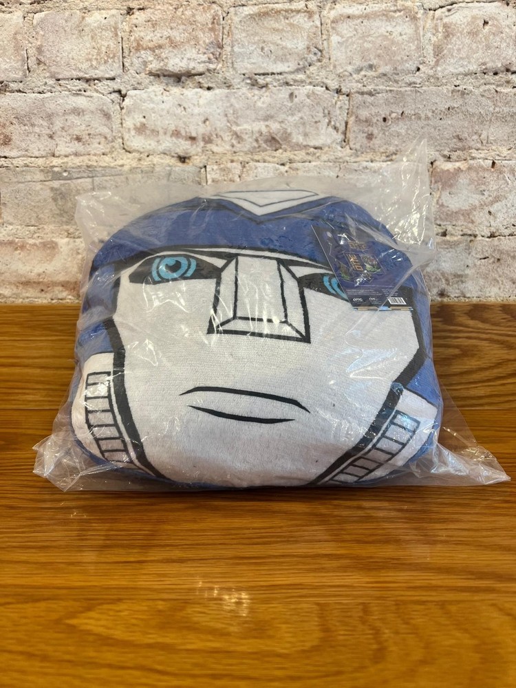 NEW AMC Exclusive Transformers One Optimus Prime Orion Pax Hooded Blanket