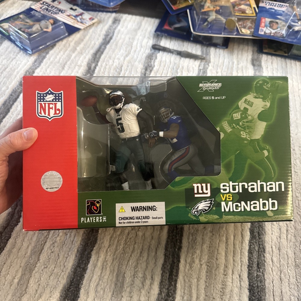 McFarlane NFL Deluxe 2 Pack Giants Michael Strahan Eagles Donovan McNabb In Box