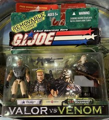 GI Joe 2004 Valor vs Venom Duke vs Venomous Maximus Action Figure Set Hasbro