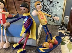 LOT of 5 Kids Galaxy Bendos Stinkbug Snowboarders, Football,Caped +2 Snowboards