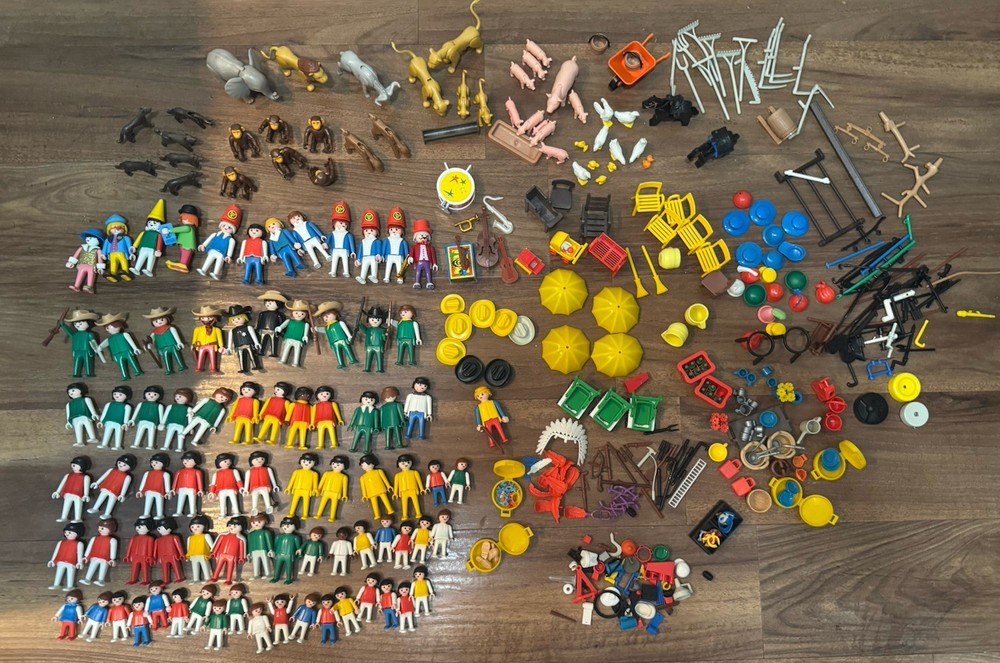 VTG Lot Play Mobile Figurines, Cowboys, Circus, Animal Figurines & Accessories