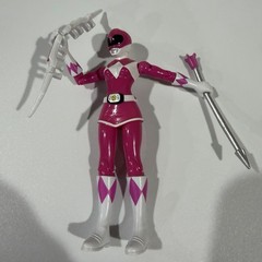 Lot of 4 Power Ranger Action Figures, Red, Green, Yellow and Pink w Accessories