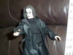 THE CROW REEL TOYS 2002 BRANDON LEE 12 INCH FIGURE WITH SOUND OPENED complete