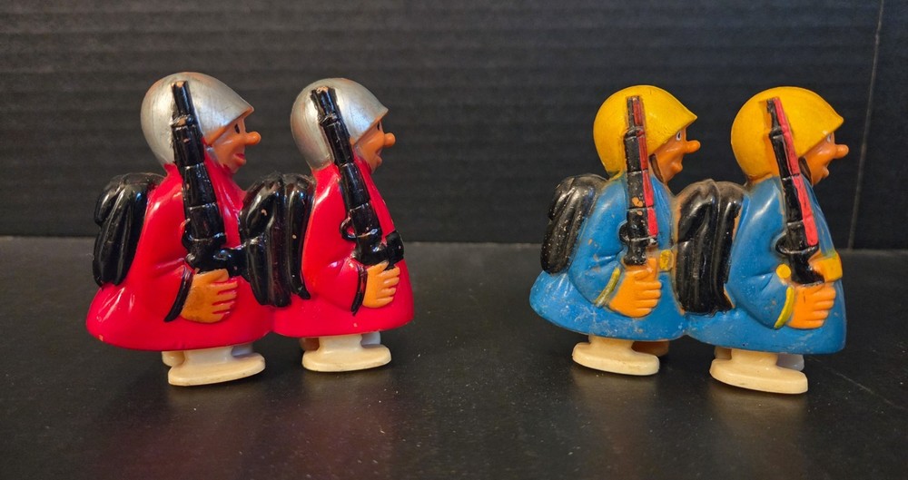 VINTAGE 1960’S MARX HAP-HOP RAMP WALKERS LOT OF 2/Red & Blue /HONG KONG!!!!