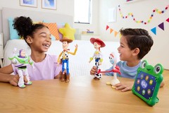 Disney & Pixar Toy Story 5 Interactables Woody Figure 9″ Playscale Movie Phrases