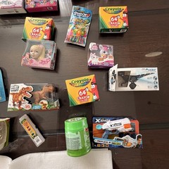 Bundle Lot Of Zuru Mini Brands 33 Total, Mixed, Sponge Bob