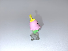 Digimon Sunflowmon Lalamon savers 1.5″ Bandai In hand