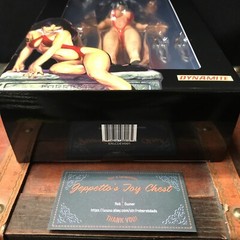 Vampirella Executive Replicas 6-Inch Action Figure Limited Edition 4 Available