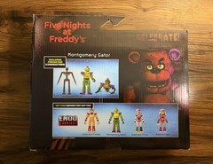 Jazwares FNAF ENDO Series Montgomery Gator & Shattered Montgomery 2 Pack