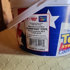 DISNEY PIXAR Toy Story Collection Bucket O Soldiers Thinkway toys Soldiers