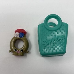 Shopkins ROXY RING Gold Red Toy Figure with Shopping Bag
