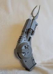 Batman Arkham Origins 1:1 Scale Grapnel Launcher Prop Gun
