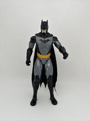Batman 11 In DC Comics Action Figure w/Cape Spin Master 67800 S20 EUC 2020…106