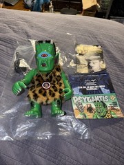 Naoya Psygantis Vinyl Art Toy Signed Remarked LE 1/25 Blackdots Kaiju Japan 2026