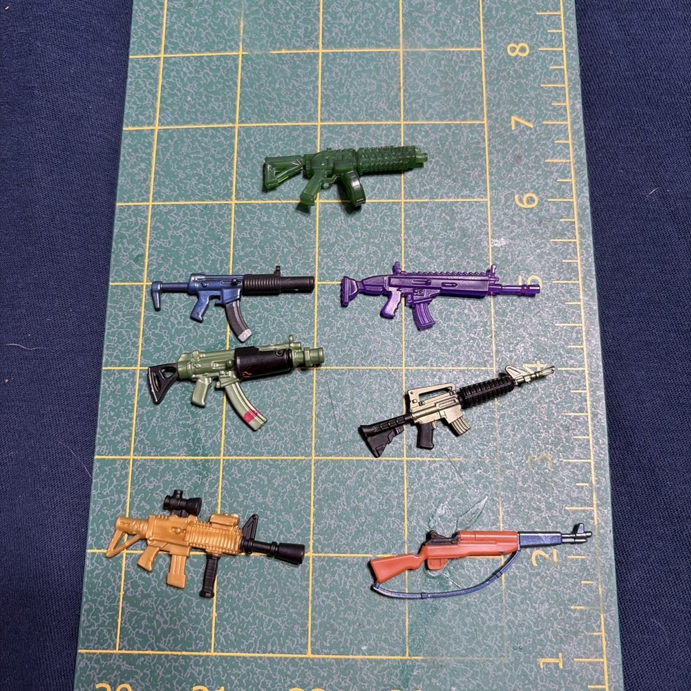 Jazwares Epic- Fortnite Loot Llama Pinata Submachine Gun Assault Rifle Lot Set