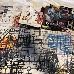 HUGE LOT BANDAI GUNDAM Model Kit PIECES Figures Weapons, Accessories Manuals