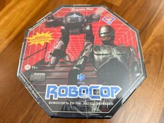 HIYA TOYS ROBOCOP & ED-209 BATTLE DAMAGED 1:18 SCALE 2-PACK LIMITED SDCC 2022