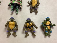 Teenage Mutant Ninja Turtles TMNT Vintage 18 Total Figures 6 Are Soft Heads.