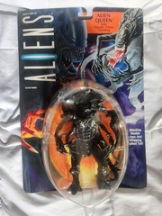 Kenner Aliens Alien Arachnid Sneak Attack & Venom Spray + Queen Sealed Lot