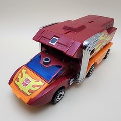 TRANSFORMERS G1 (Vintage 1986) RODIMUS PRIME 6″ Action Figure [NEAR COMPLETE]