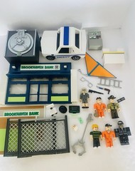Roblox figures Toy Play set Police jailbreak Brookhaven Lot
