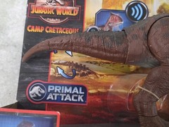 Jurassic World Camp Cretaceous Control ‘N Conquer Carnotaurus Toro