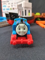 Fisher Price Thomas and Friends Track Master Boat and Sea Set Read Description