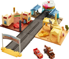 Disney and Pixar Cars on the Road Playset with 2 Toy Vehicles & Light-Up Countdo