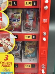 MGA’s Miniverse Real Brands VENDING MACHINE RED or TEAL ~ You CHOOSE ~ NEW