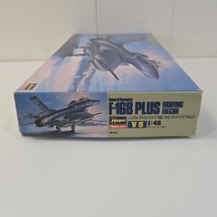 HASEGAWA F-16B Plus Fighting Falcon Plane 1/48 Scale Model Kit NEW Unbuilt 06105