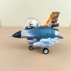 NG Fortune Leopard Q-version Model F-16AM Fighter Jet Aircraft Model