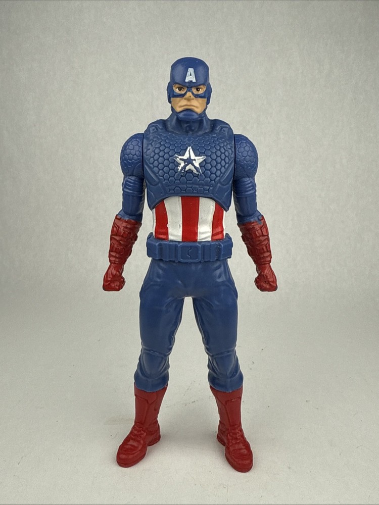 Hasbro Marvel CAPITAN AMERICA Action Figure 5.5 Inches Moving Arms (2015)