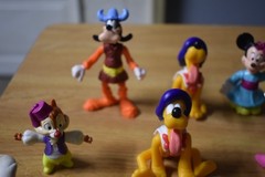Lot of 12 Disney & Warner Bros Characters