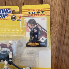 Vtg 1997 NIP Starting LineUp Figure & Card NHL Peter Forsberg Colorado Avalanche