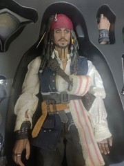 Hot Toys MMS42 Jack Sparrow Pirates Of The Caribbean At Worlds End 1/6 Figure