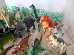 35 Toy Dinosaurs Trees Rocks Monsters Roaring Triceratops Apatosaurus T-Rex Used