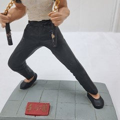 Vintage Rare Kenny International Figurine Bruce Lee W Chinese Symbol Collectible
