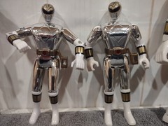 Mighty Morphin Power Rangers Red White Metallic Silver 4 Total Figures Bandai