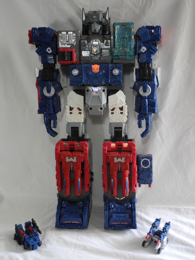 Complete Titans Return Fortress Maximus: with Cog.