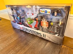Ghostbusters II Adult Collector Toys R Us with Slimer Christmas Ed. 2010 NIB