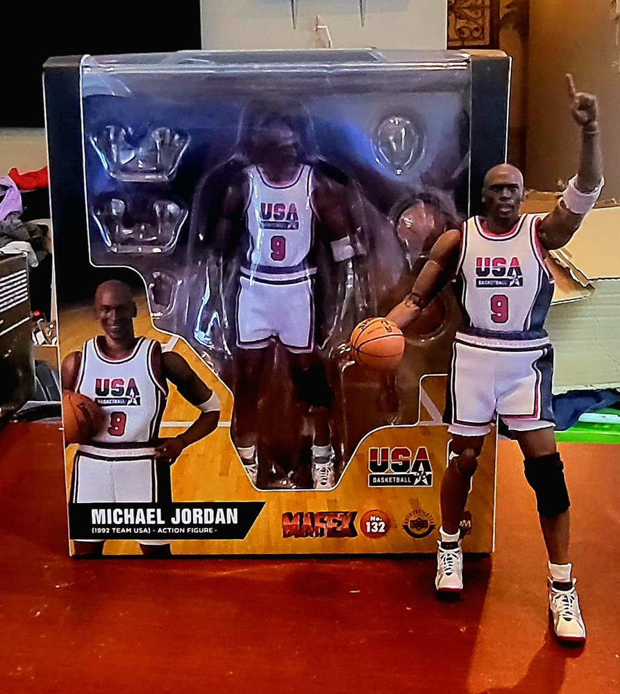 MAFEX Michael Jordan USA Basketball Action Figure w/ Basketball
