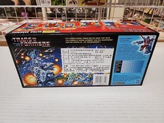 Hasbro Transformers Generation One Commemorative Ultra Magnus Import New