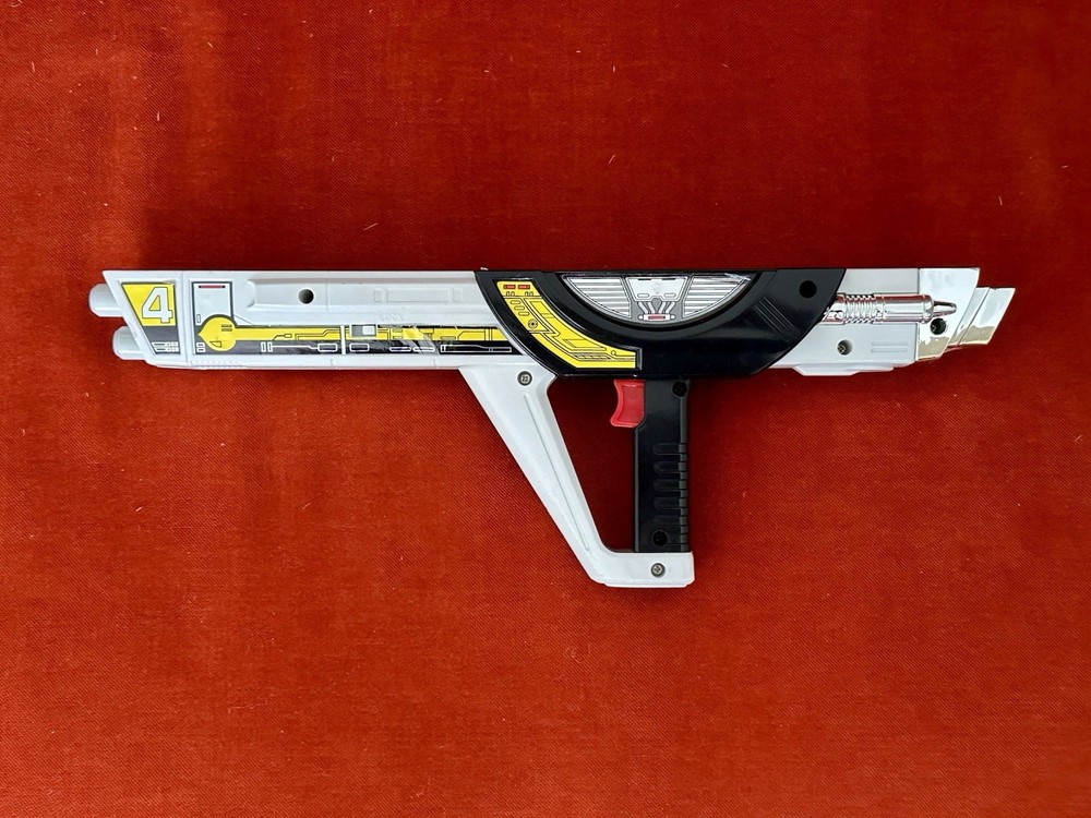 2000 Bandai Japan Sentai Timeranger DX Power Rangers Voltech Blaster