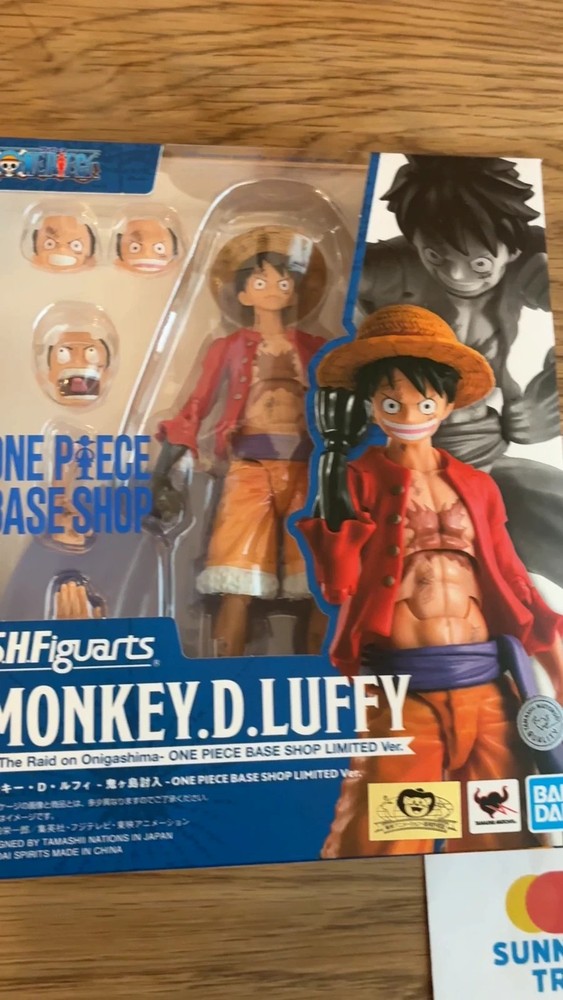 S.H.Figuarts Luffy Attack on Onigashima ONE PIECE BASE SHOP LIMITED Ver. Japan