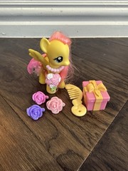 Hasbro My Little Pony 2012 Fluttershy Wedding Single Friendship Is Magic