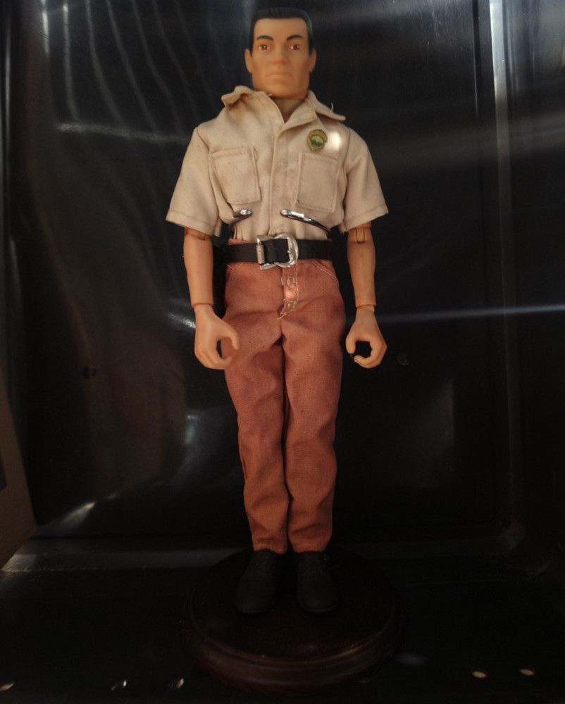 Human Action Figure w/ Clothes Beige Shirt Brown Pants Belt Shoes Plastic/Fabric