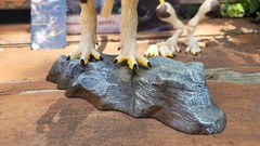 Beasts Of The Mesozoic 1/18th scale Yutyrannus huali